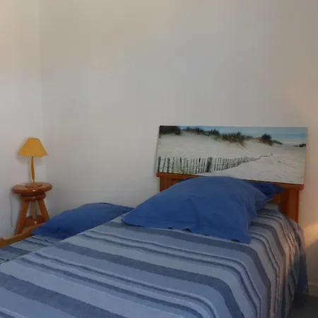 Maison A 100m De La Avec Piscine, 4 Couchages, Parking Prive, Terrasse Et Barbecue - Fr-1-224a-40 *